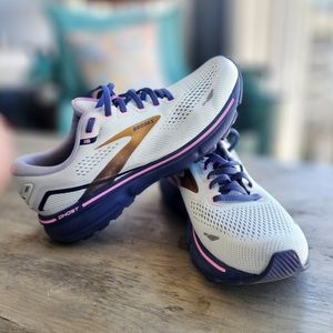 Brooks Ghost 15
